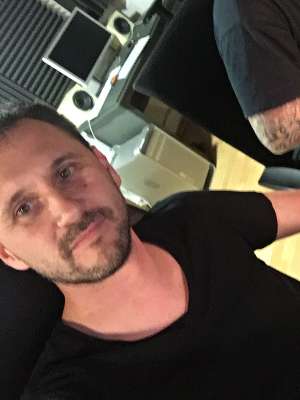 Artist Portrait