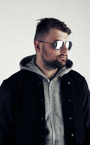 Artist Portrait