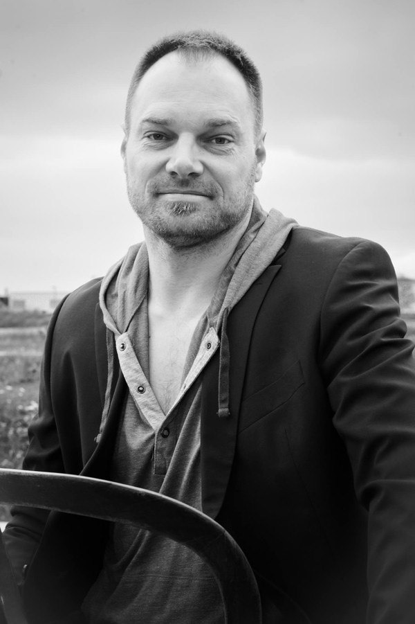 Artist Portrait