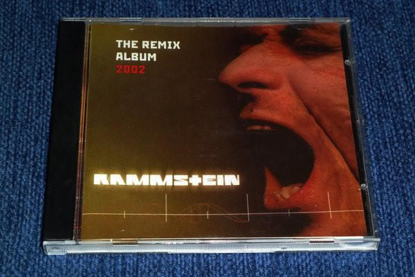Года песен рамштайн. Rammstein диск 2007. Альбом Rammstein на диске. Rammstein 2002. Обложки дисков рамштайн.